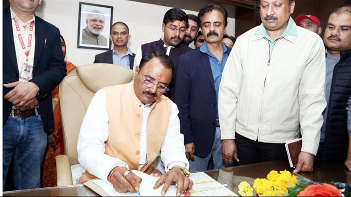 देश में बिजली का 40% हिस्सा गैर परंपरागत स्रोतों से करने की दिशा में मध्यप्रदेश की भी भागीदारी रहेगी: मंत्री श्री शुक्ला